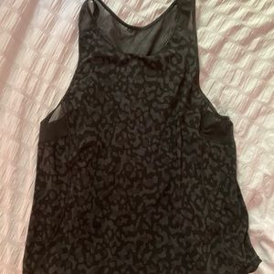 Lulu tank size 6